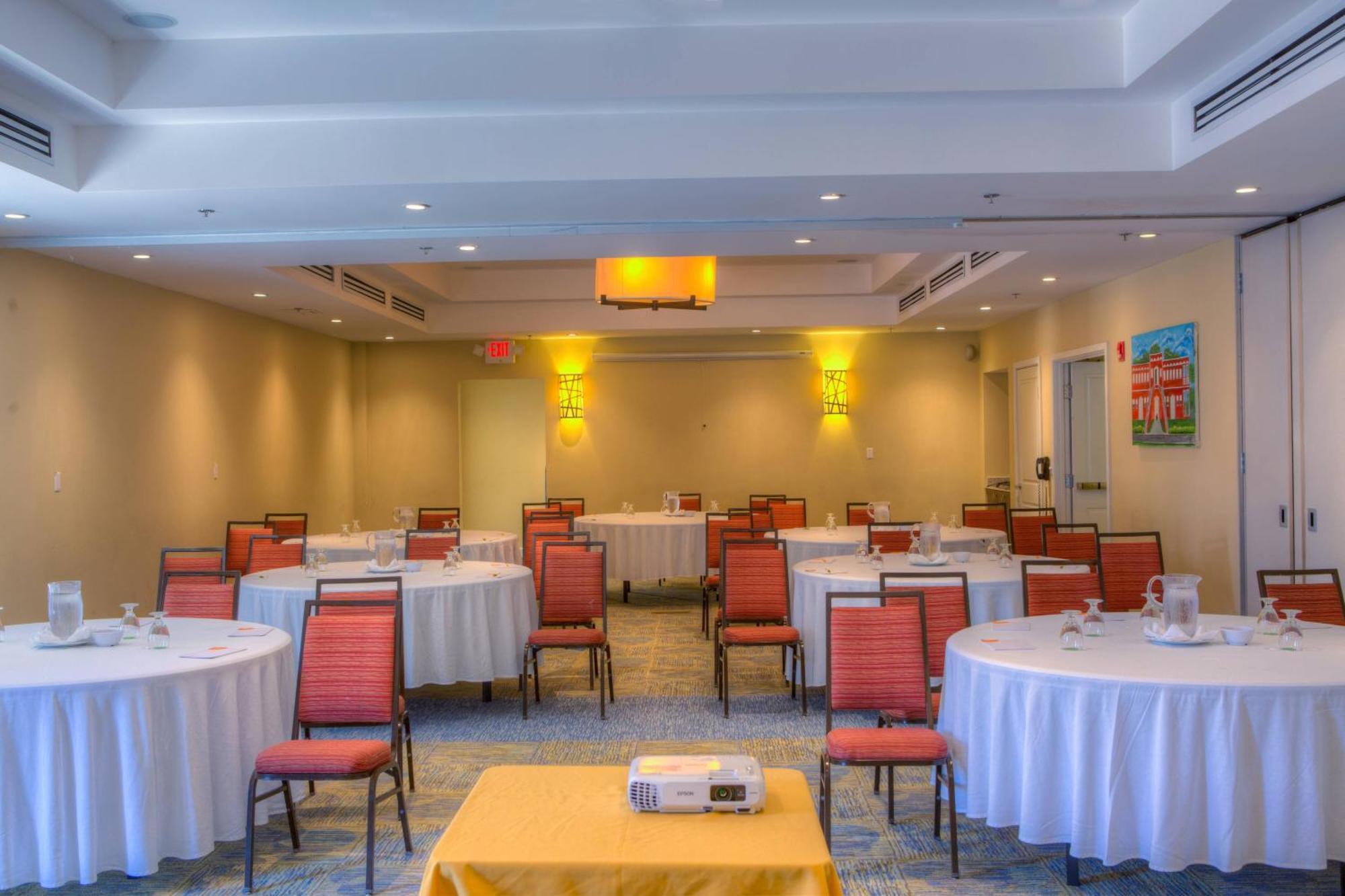 Courtyard By Marriott Bridgetown, Barbados Hotel Exterior photo